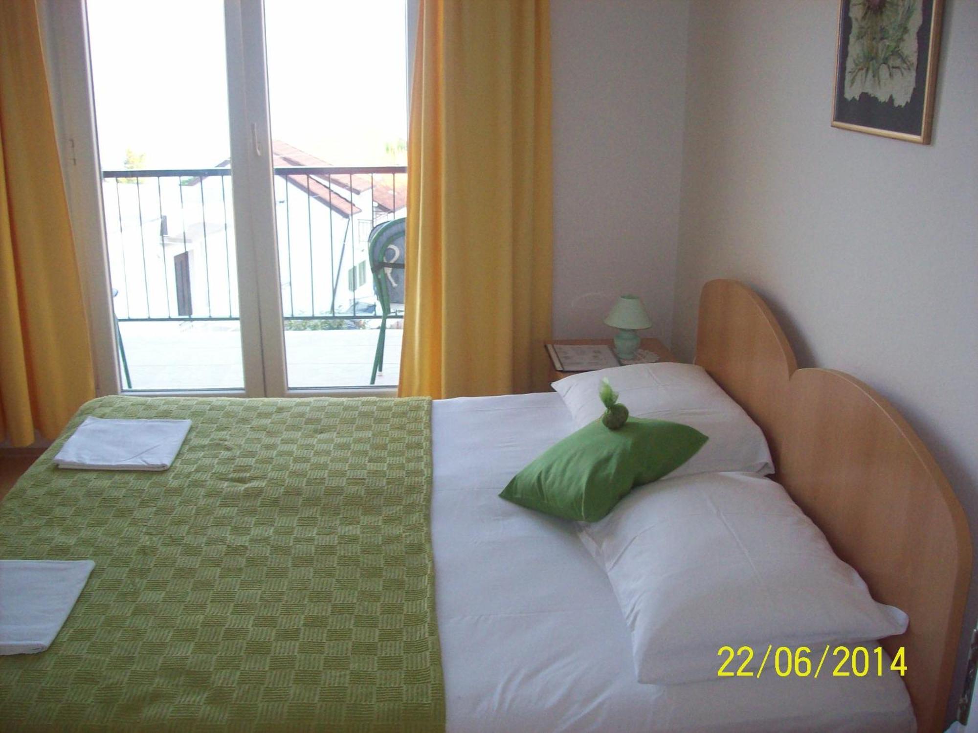 Guesthouse Podaca Eksteriør billede